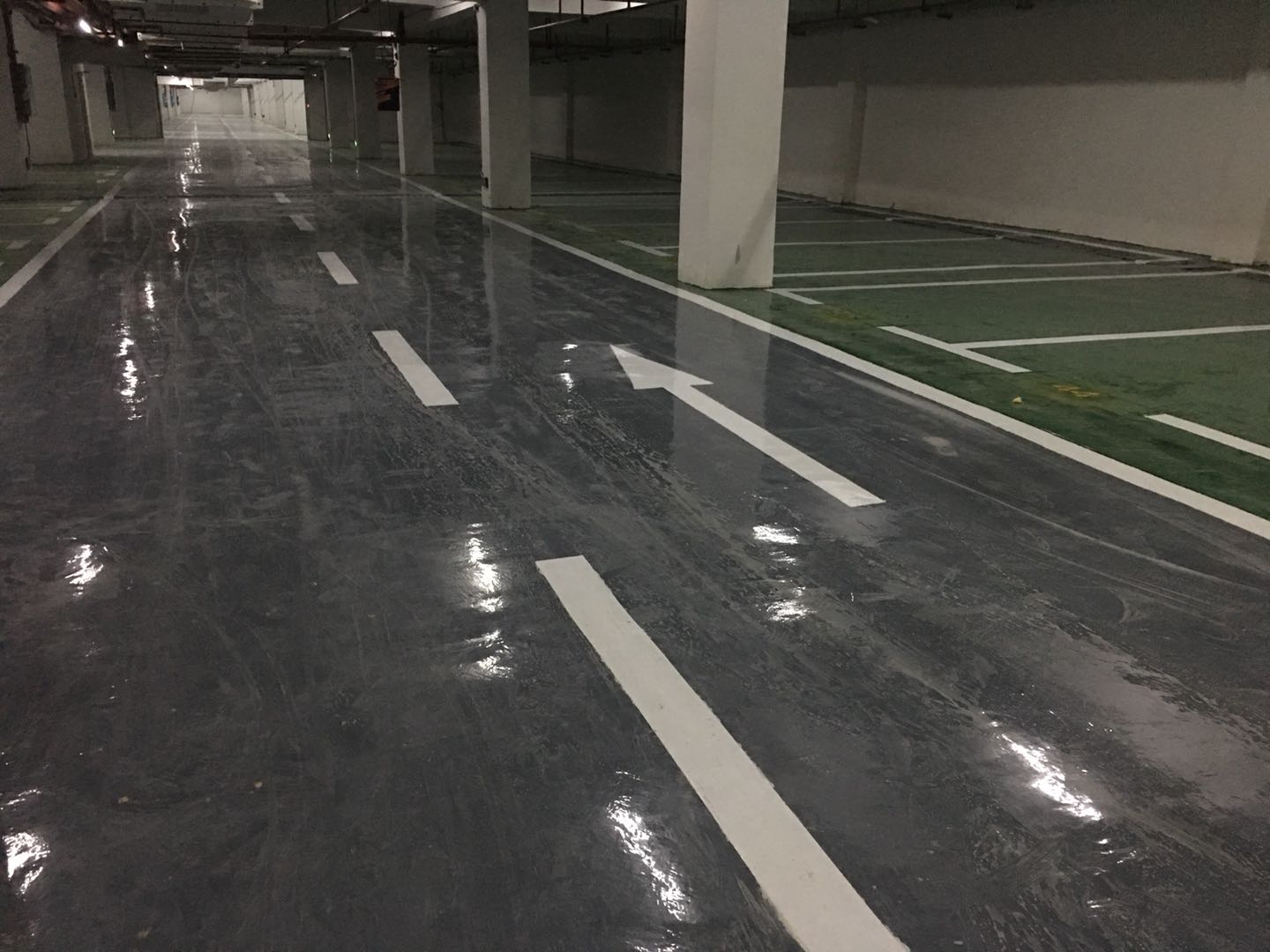 懷化正有體育設施有限公司,正有體育設施,湖南運動場地施工,塑膠跑道施工,球場施工,塑膠球場施工,球場施工,環氧地坪施工,廠房地坪施工,無塵車間施工,停車場施工,塑膠跑道價格